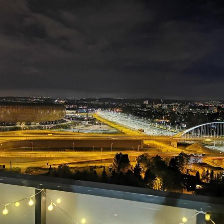 Apartament Przy Bursztynowym Stadionie グダニスク エクステリア 写真