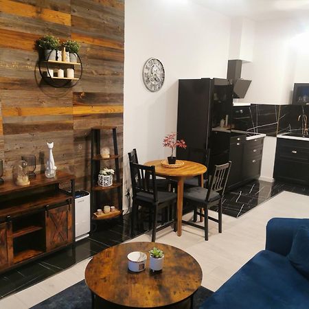 Apartament Przy Bursztynowym Stadionie グダニスク エクステリア 写真