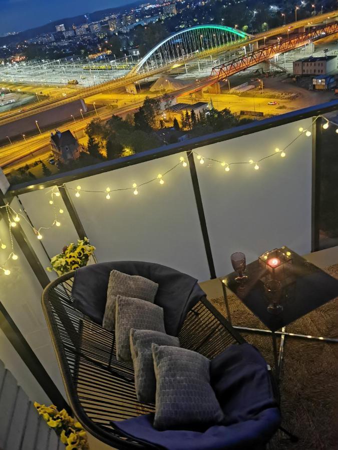 Apartament Przy Bursztynowym Stadionie グダニスク エクステリア 写真