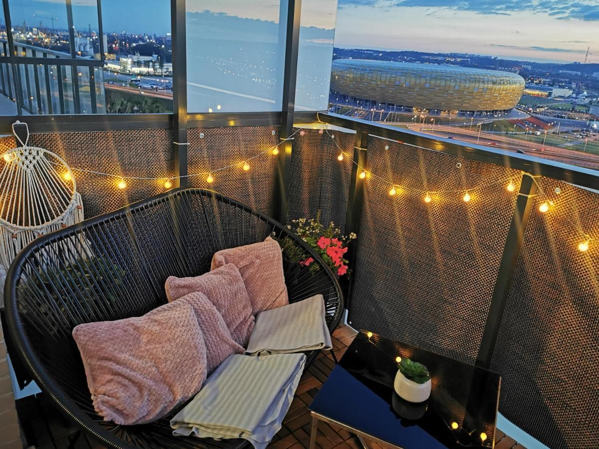 Apartament Przy Bursztynowym Stadionie グダニスク エクステリア 写真