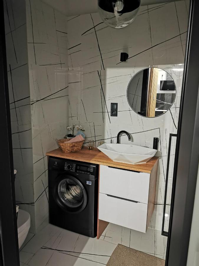 Apartament Przy Bursztynowym Stadionie グダニスク エクステリア 写真