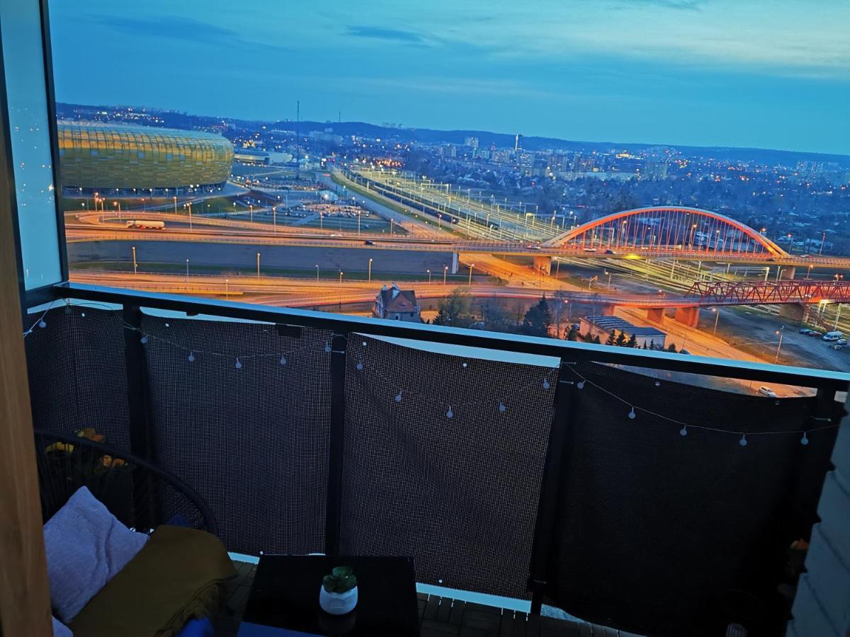 Apartament Przy Bursztynowym Stadionie グダニスク エクステリア 写真
